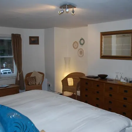 The Willows Guest house 4*
